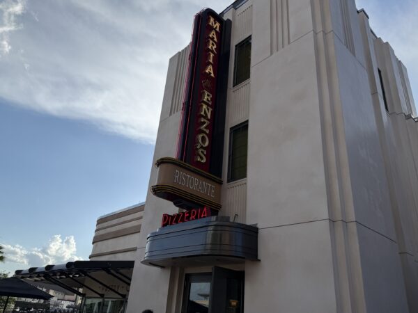 Exterior Pizza Ponte entrance