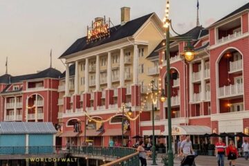Hotel on a Boardwalk