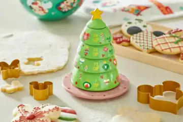 Classic Christmas Collection Tree Measuring Set Credit © Disney Enterprises, Inc. All Rights Reserved.