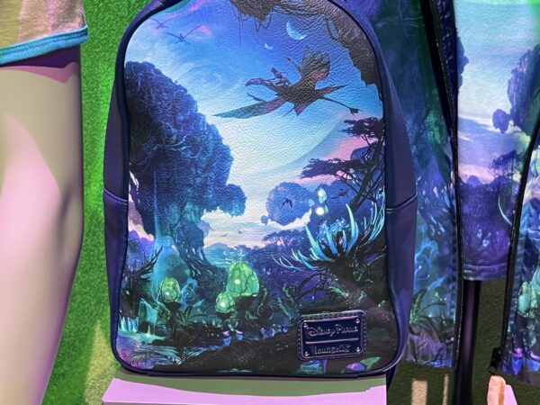 Pandora back pack lights up!