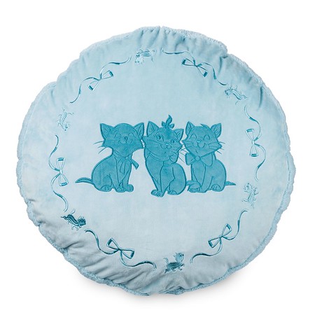 The Aristocats Artist Series Pet Bed by Ann Shen. Photo Credits © Disney Enterprises, Inc. All Rights Reserved.