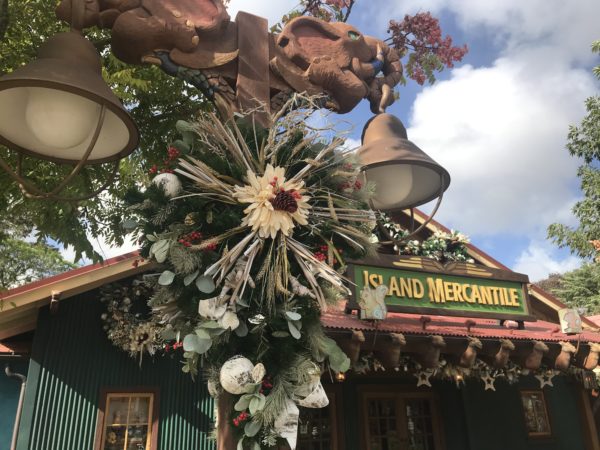 More Christmastime decorations adorn the lamp posts.