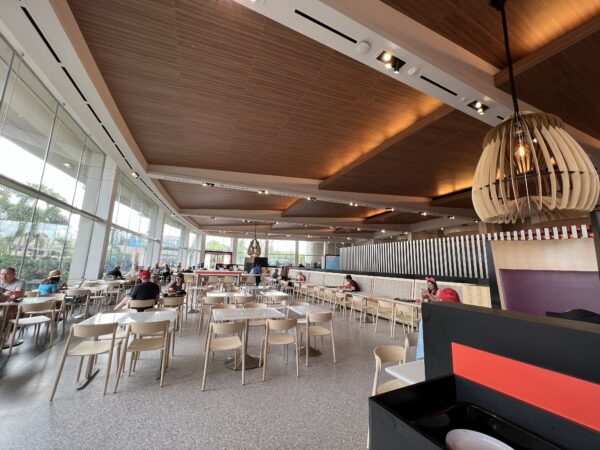 Seating wraps around the building, while serving area and kitchens are located in the middle of the facility.