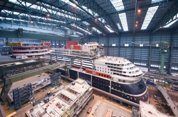 Photo credits (C) Disney Enterprises, Inc. All Rights Reserved