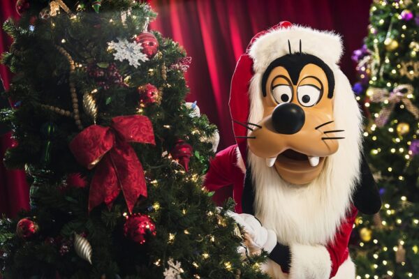 2025 EPCOT Festival of the Holidays Santa Goofy