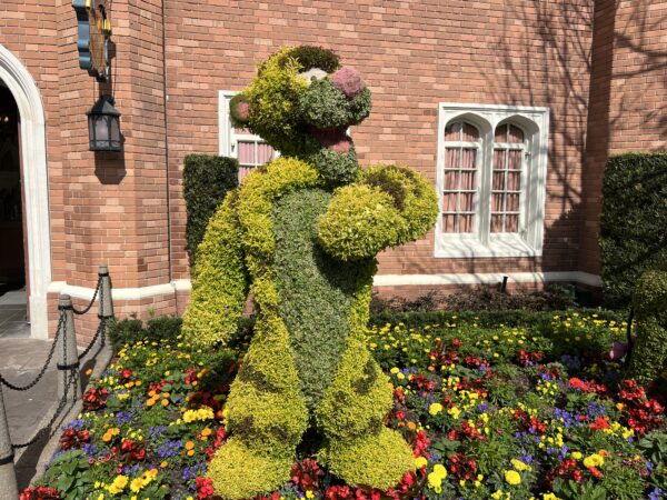Winnie the Pooh topiaries.