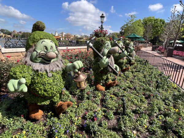 Snow White topiaries.