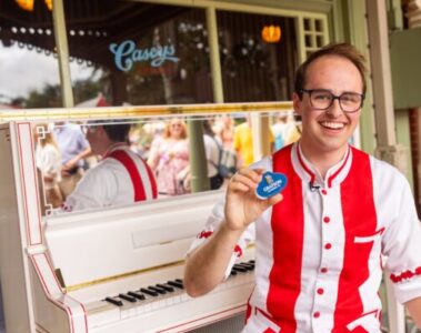 Disney Pianist Grayson Smith Honored with The Walt Disney Legacy Award. Photo credits (C) Disney Enterprises, Inc. All Rights Reserved