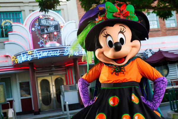 Minnie Mouse will host dinner at Hollywood & Vine. Photo credits (C) Disney Enterprises, Inc. All Rights Reserved 