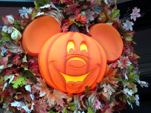 Check out the souvenirs available only during the party.