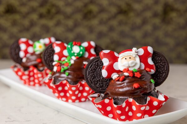 Minnie Mouse Cupcake. Photo Credit © Disney Enterprises, Inc. All Rights Reserved.