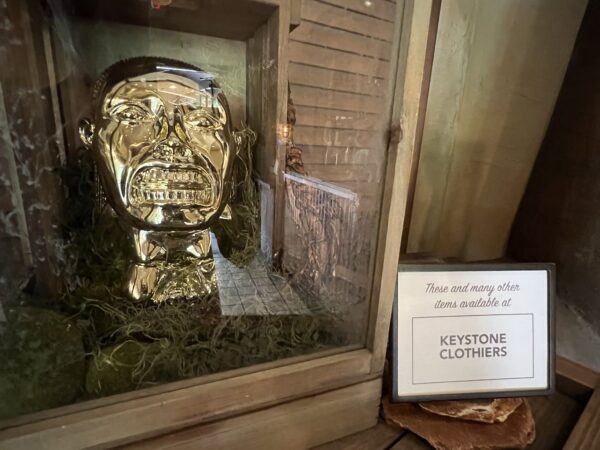 The store displays some Indiana Jones themed merchandise that you can purchase in other locations in the park.