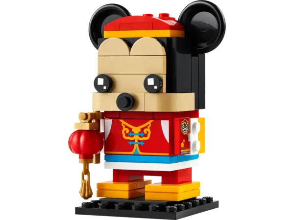Photo Credit © The LEGO Group and Disney Enterprises, Inc. All Rights Reserved.