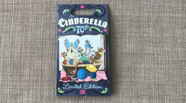 Cinderella's animal friends are ready to make her dress!