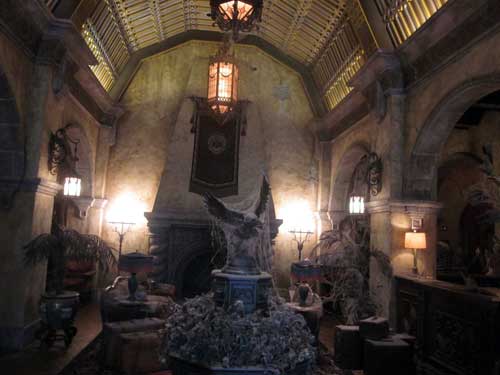 The lobby: frozen forever in 1939.