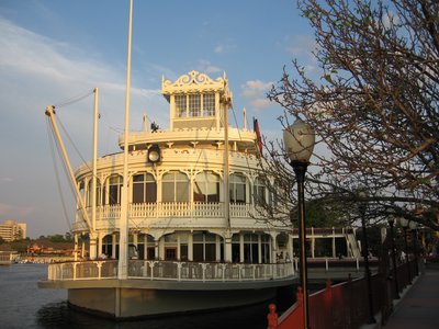 Restaurants in Disney Springs – World Of Walt