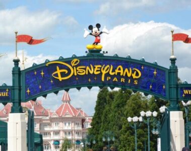 Save money on a Disneyland Paris visit.