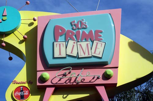 You are sure to have fun a the 50s Prime Time Cafe.