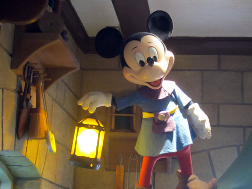 The big cheese makes an appearance in his namesake store.