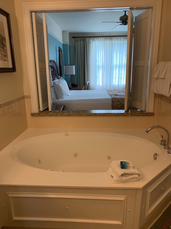 The master bedroom has a jacuzzi tub!