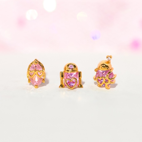 Pandora Moments Marvel Spider-Man Mask Clasp Bangle. Photo Credit © Disney Enterprises, Inc. All Rights Reserved.