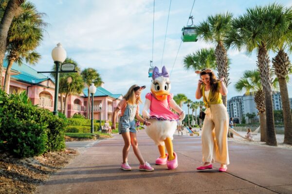 Cool KIDS’ SUMMER at Disney Resorts Collection Hotels