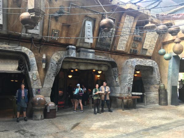 A look at the Cast Members of Galaxy's Edge
