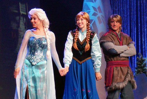 Win a Frozen karoke party pack.